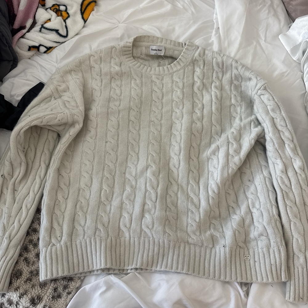 Aritzia Women's Crewneck Sweater - Cream